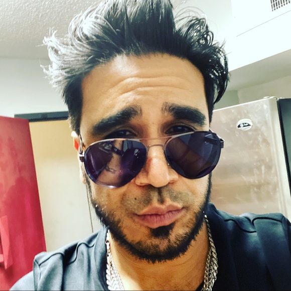 Meet your Posher, Manrod - Picture 2 of 4